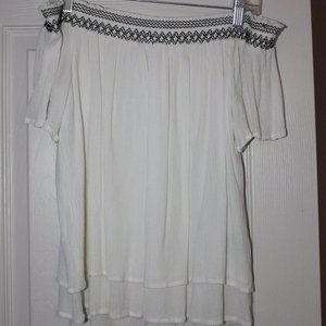 Off the shoulder shirt with black detailing